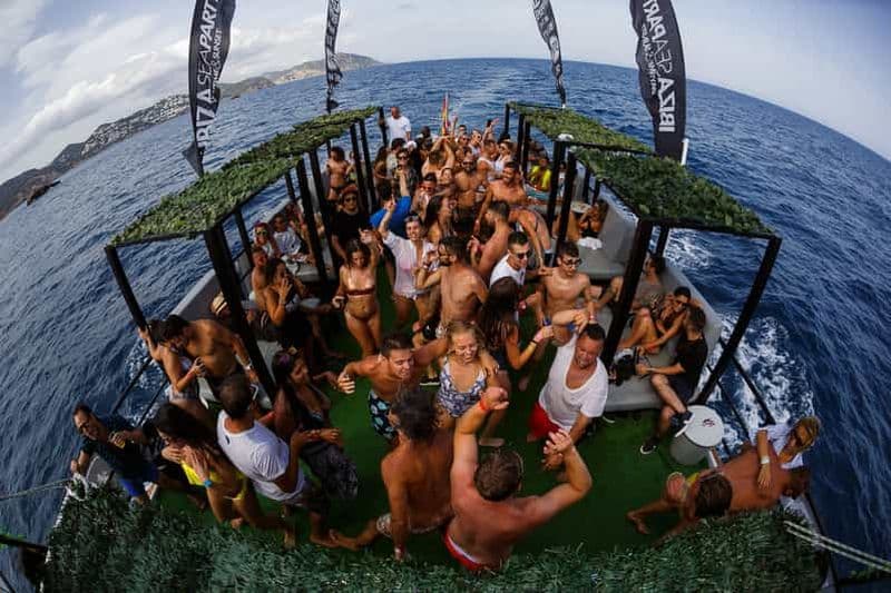 Billet Ibiza : Soirée VIP sur le catamaran avec open bar et billets pour les boîtes de nuit
