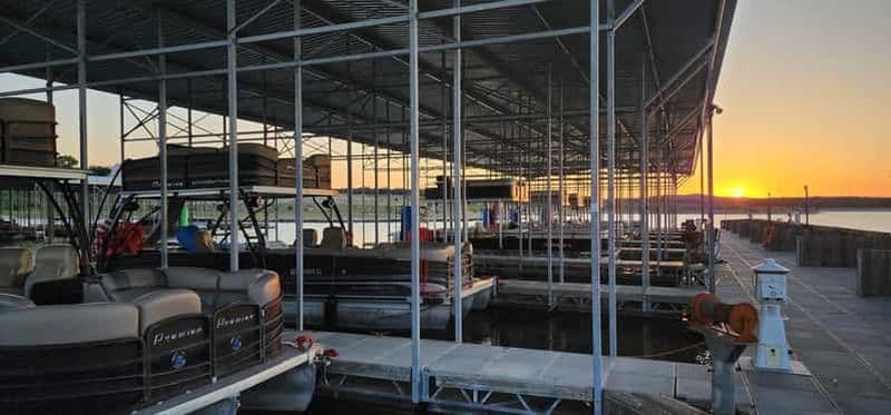 Austin : location de bateau avec barbecue et toboggan sur le lac Travis