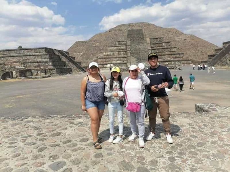 Billet 3HVisite des pyramides majestueuses de Teotihuacan et du site de l'ancienne grotte