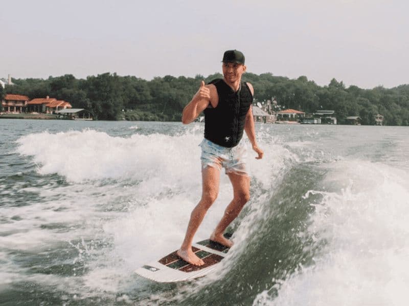Lac d'Austin : séance de wake surf et de wakeboard