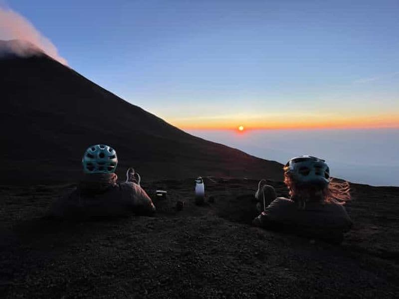 Sicile : excursion en vélo électrique au sommet de l'Etna pour admirer le lever du soleil