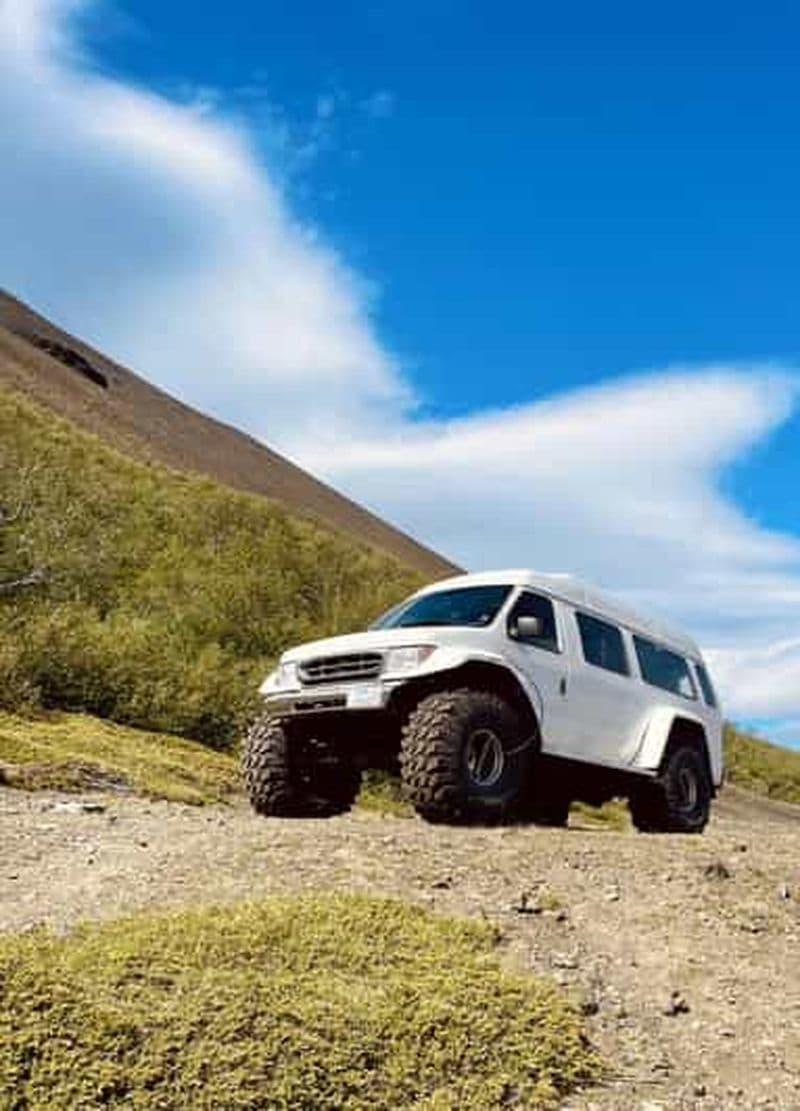 Akureyri : excursion en super jeep avec collation islandaise