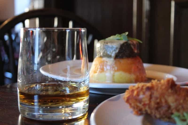 Billet Edimbourg : Tolbooth Tavern Dégustation de Haggis et de Whisky