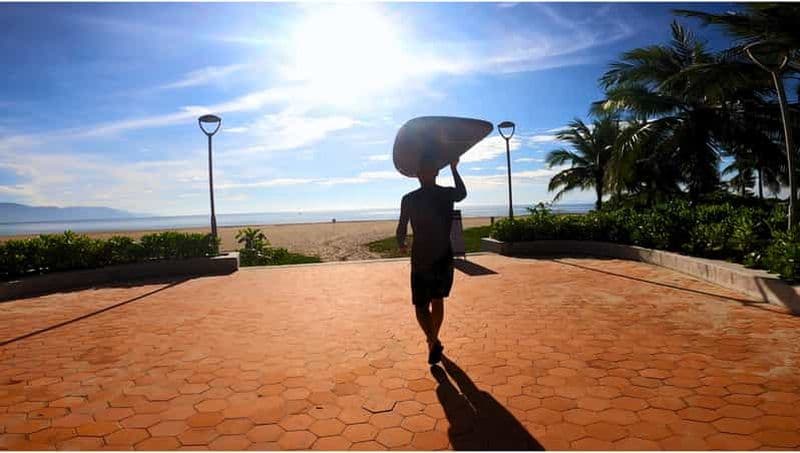 Danang Surf Lesson by Shaka VN