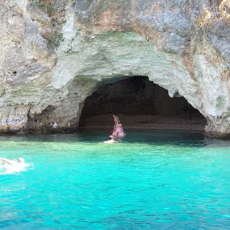 Nydri : Croisière en bateau pour visiter les îles avec déjeuner et boissons