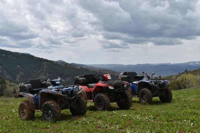 Aventure en plein air à Fès : balade en quad, photo avec un chameau et thé à la menthe