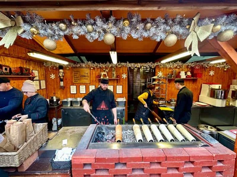 Billet Budapest : Visite guidée du marché de Noël avec dégustations