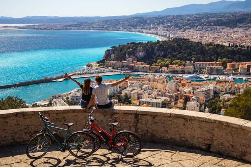 Nice : Visite guidée de Villefranche à vélo électrique