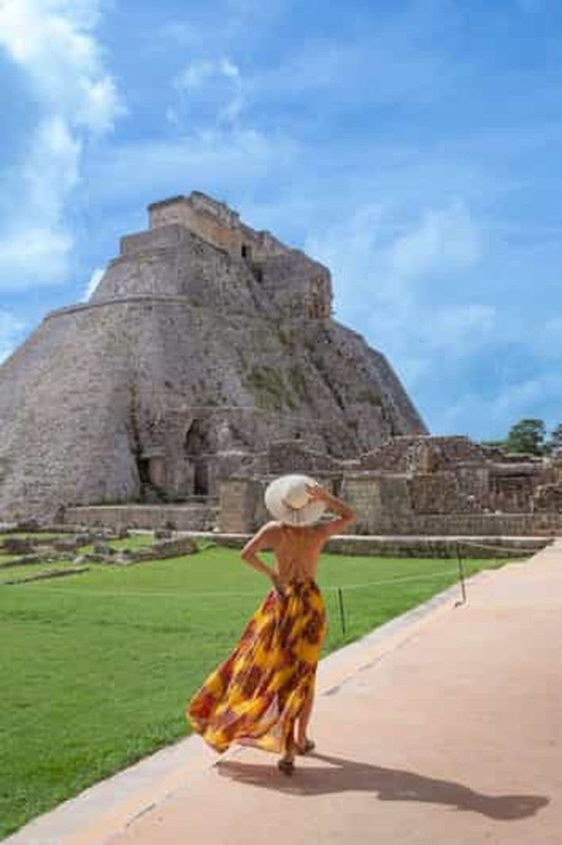 Billet Depuis Mérida : visite guidée d'Uxmal et des incroyables cénotes avec déjeuner