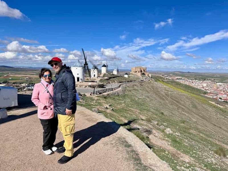Billet Madrid : visite de Consuegra, des moulins de Don Quichotte et du château de la Muela