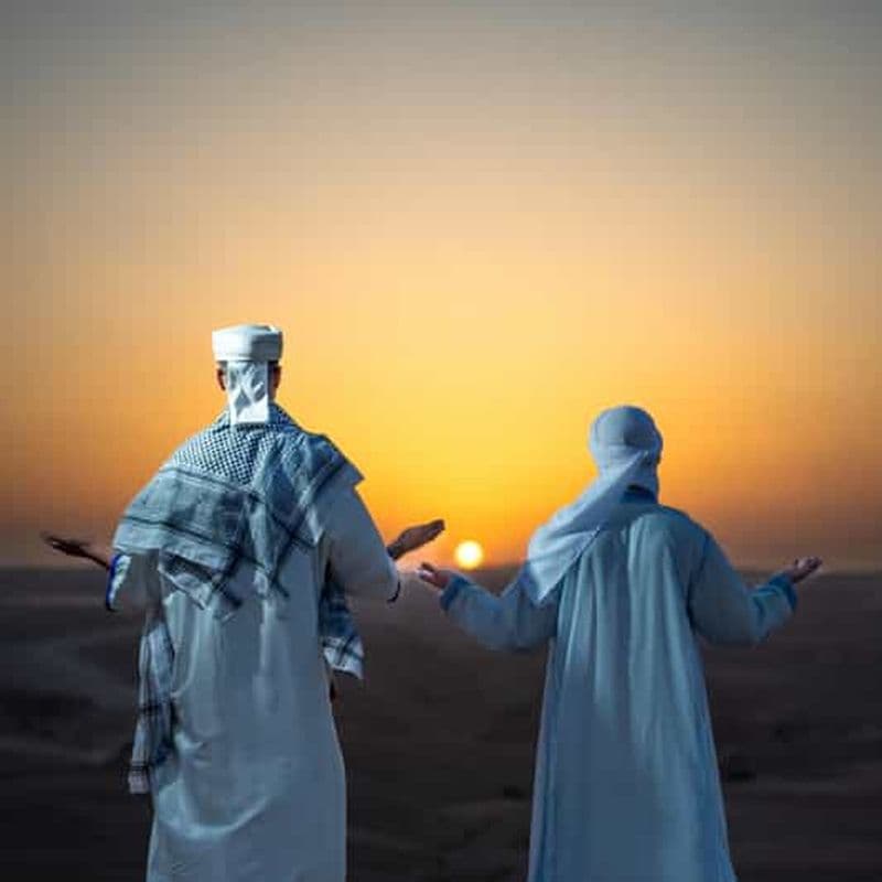 Billet Marrakech : coucher de soleil dans le désert d'Agafay, balade à dos de chameau et dîner-spectacle