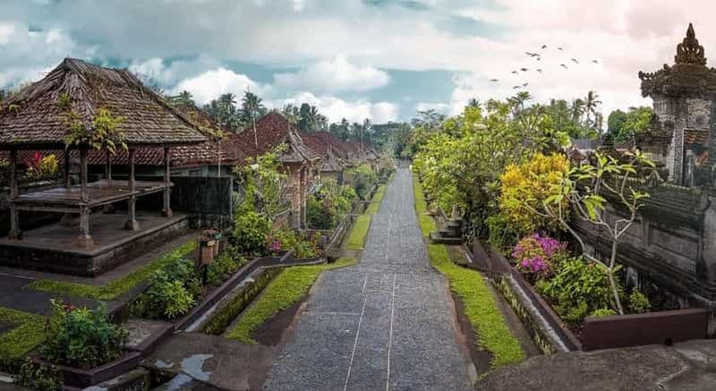 Billet Bali : Village de Penglipuran, temple de Kehen et chute d'eau