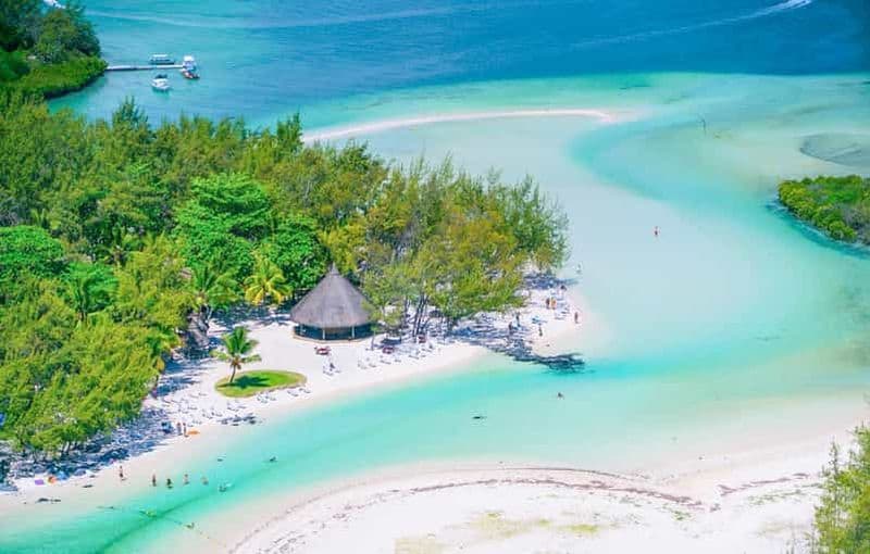 Maurice : Croisière en catamaran vers l'île aux Cerfs avec déjeuner barbecue