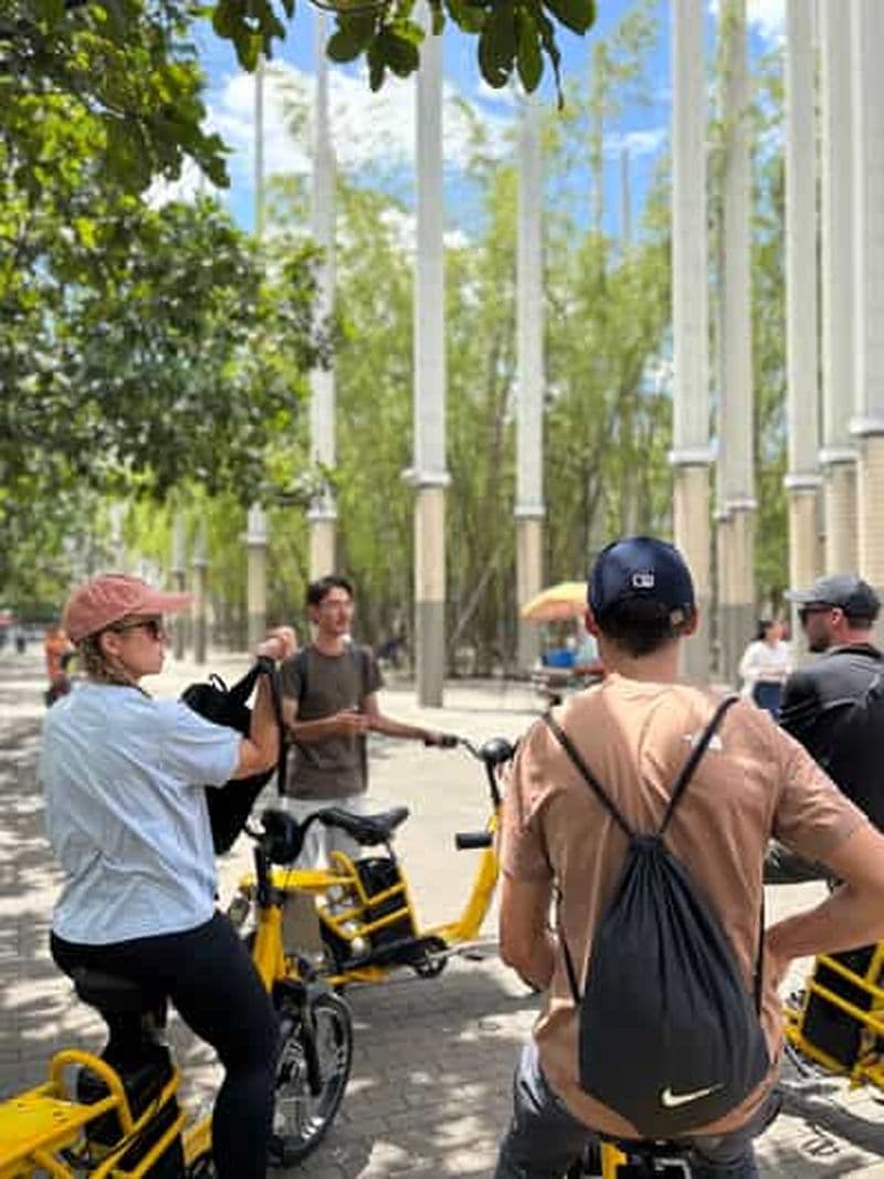 Billet Medellín : Visite en Vélo Électrique avec Graffiti, Centre et Comuna 13