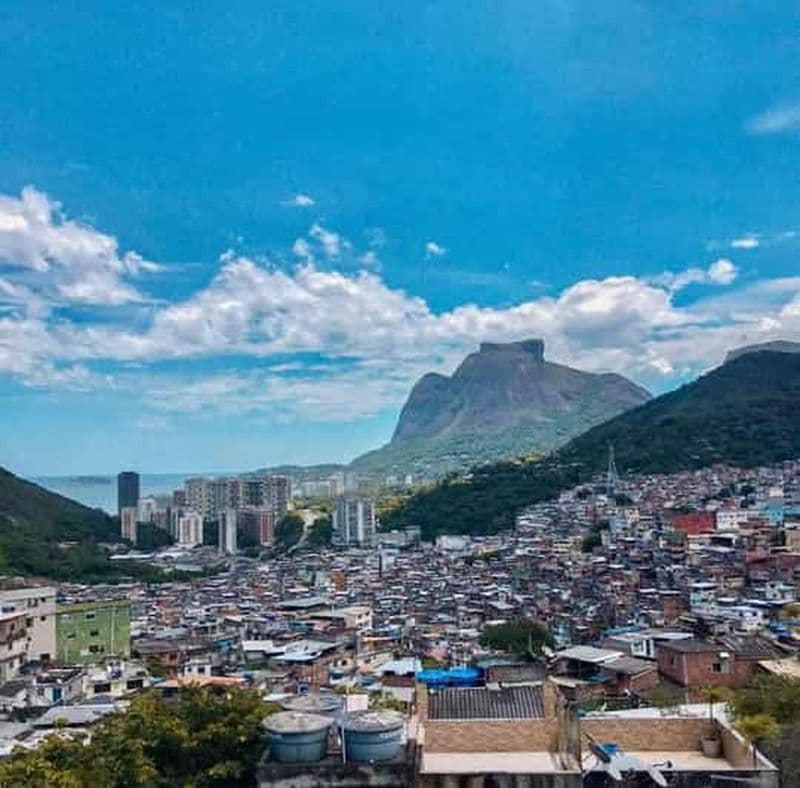 Billet Rio : visite immersive à pied de la favela Rocinha avec un guide de la région