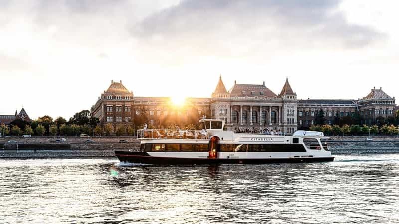 Billet Budapest : Croisière touristique haut de gamme avec Tokaj Frizzante