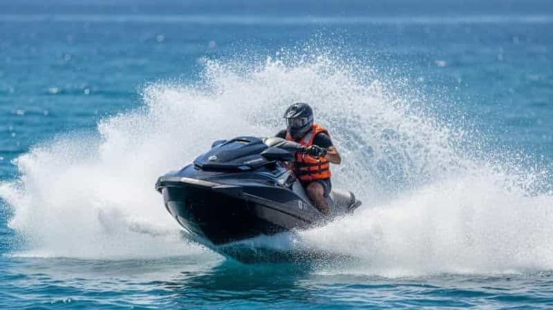 Billet Cannes : aventure en jet-ski — 30 minutes
