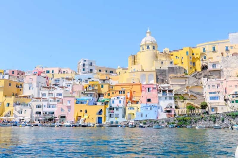 Billet Au départ de Naples : transfert à Procida avec tour en bateau autour de l'île