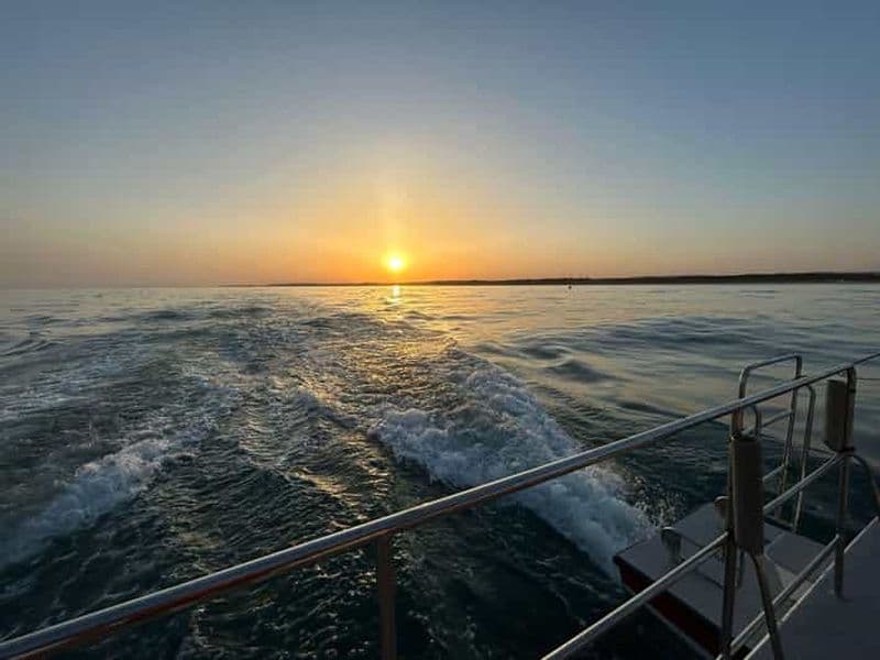 Billet Quarteira : Tour des falaises de la côte de l'Algarve pour les amateurs de coucher de soleil à Galé