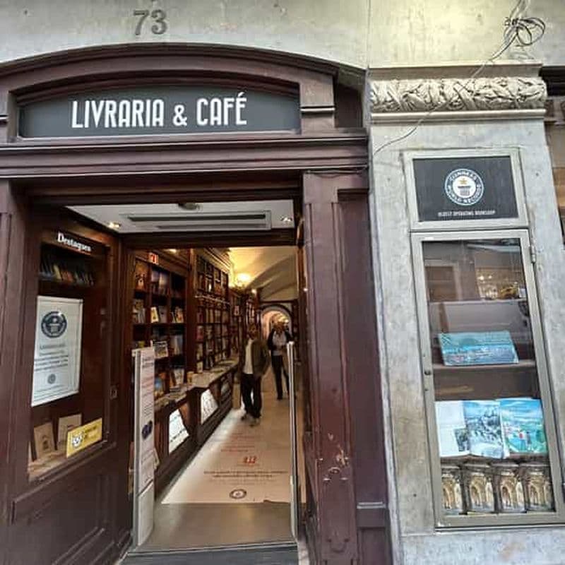 Billet Lisbonne : tour de ville en Tuk Tuk de 90 minutes dans la Baixa, le Chiado et le Bairro Alto