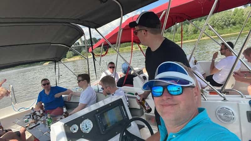 Varsovie : croisière sur la Vistule avec votre musique et vue sur la ville