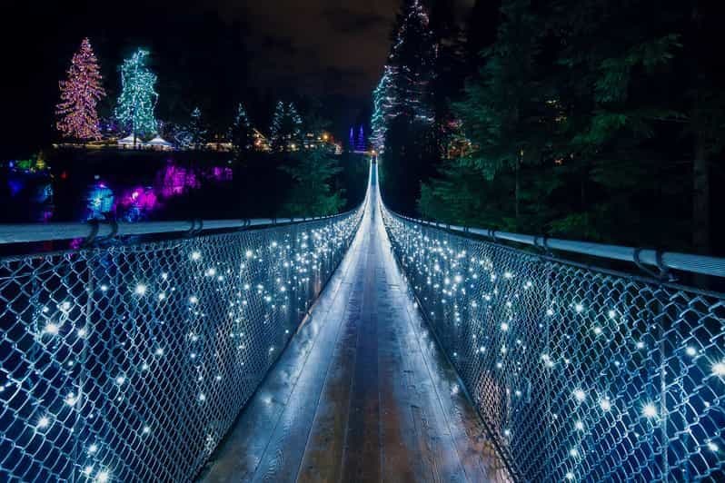 Vancouver et les lumières du canyon du pont suspendu de Capilano