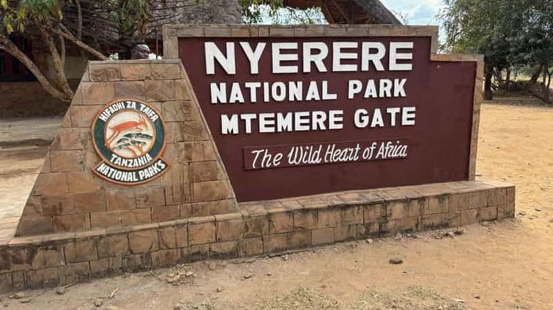 2 jours et 1 nuit au parc national Nyerere en avion depuis Zanzibar