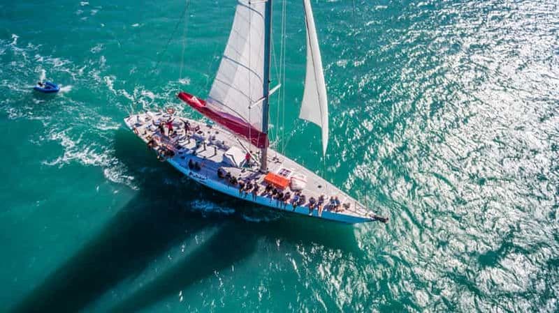 Billet Airlie Beach : Circuit de navigation de 2 jours dans les îles Whitsunday