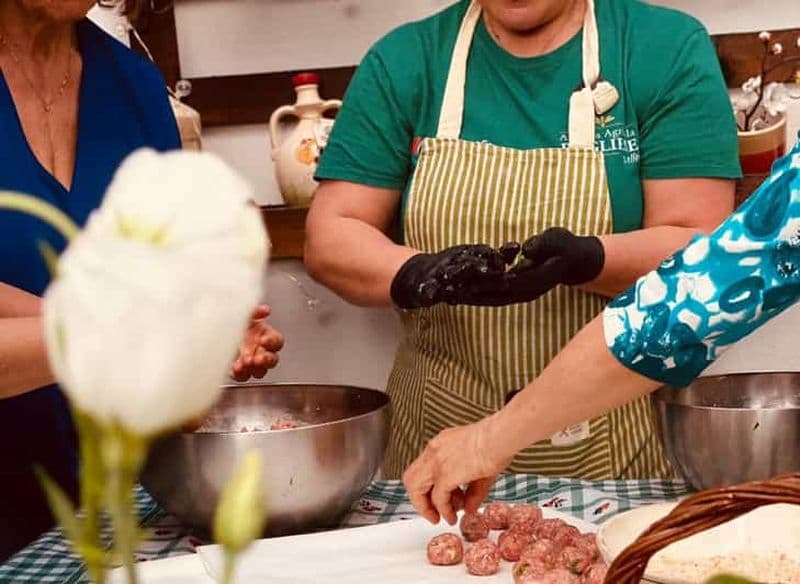 Billet Cours de cuisine dans une maison historique au cœur de Brindisi