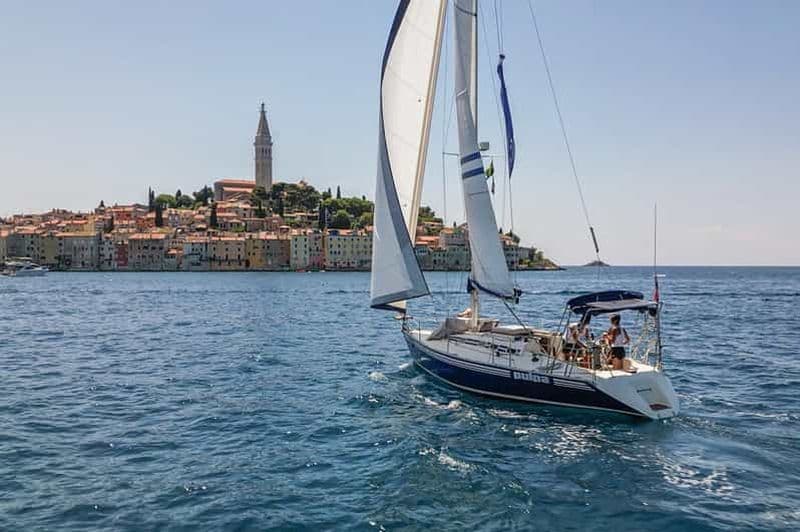 Billet Rovinj : journée de navigation avec tapas et vin d'Istrie