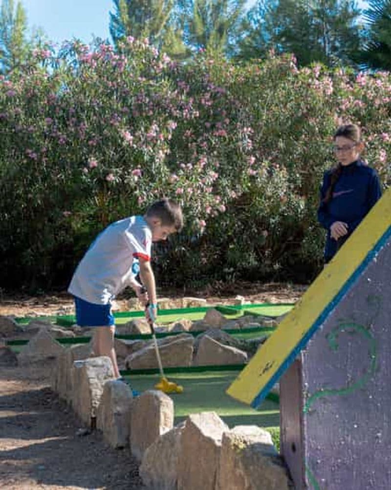 Salou : Pass Minigolf avec matériel