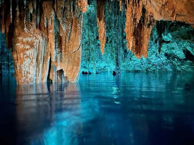 Billet Uxmal : Visite archéologique maya, visite d'une hacienda et baignade dans une grotte