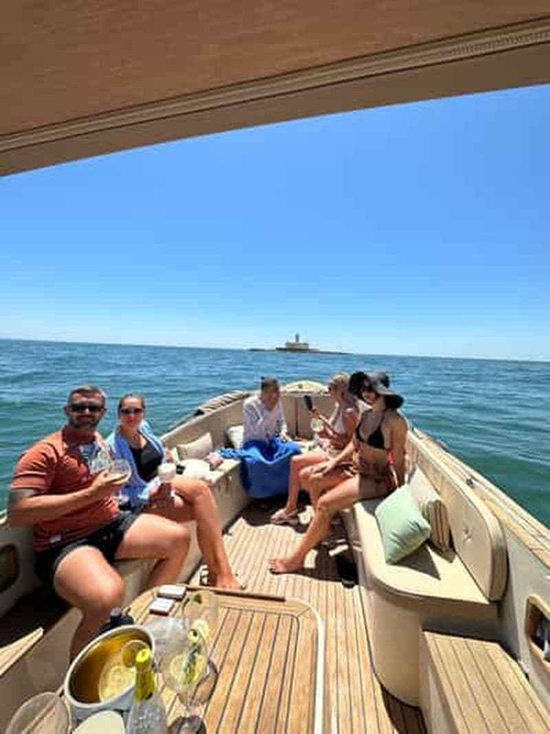 Billet Croisière au coucher du soleil à Lisbonne – Pizza, pastel de nata et open bar