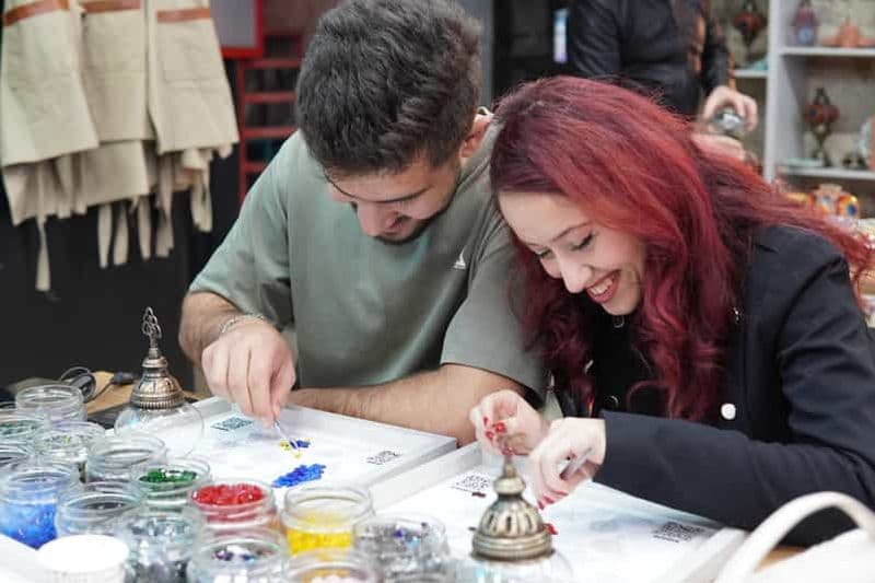 Antalya : Atelier de mosaïque traditionnelle pour lampes et bougeoirs