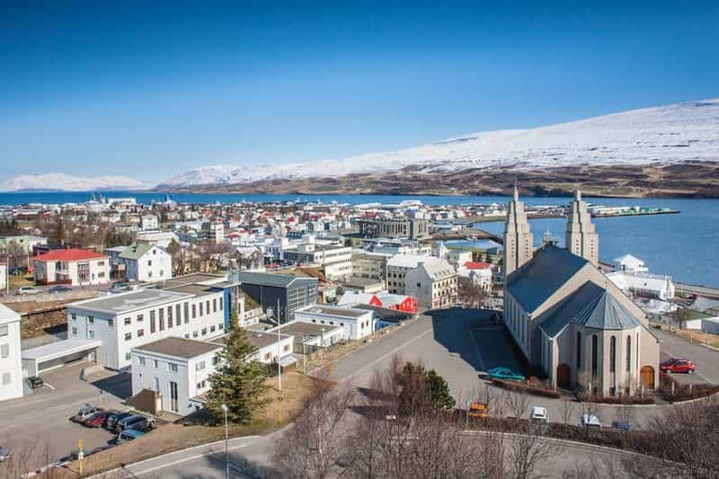 Billet Akureyri : Transfert privé de/vers l'aéroport d'Akureyri