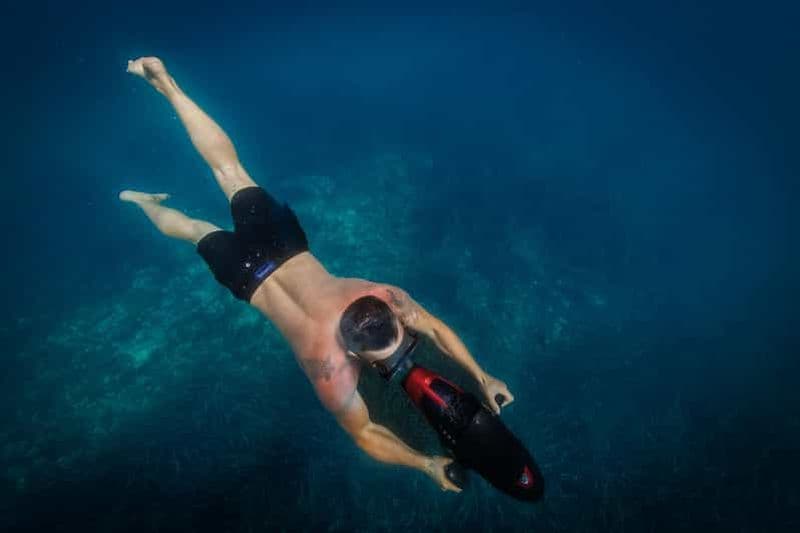 Billet Martinique : location de scooter sous-marin 20 min, livré sur place