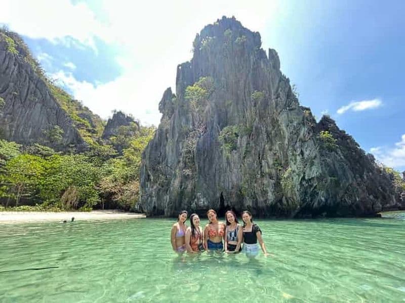 Billet El Nido : Circuit dans les îles C avec déjeuner buffet
