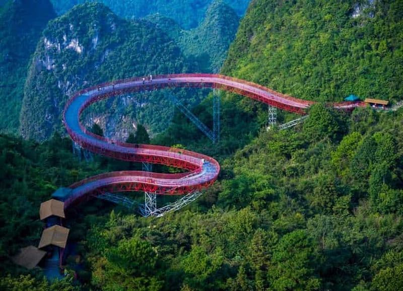 Guilin : Grotte, rafting sur la rivière Yulong, passerelle à fond de verre et spectacle