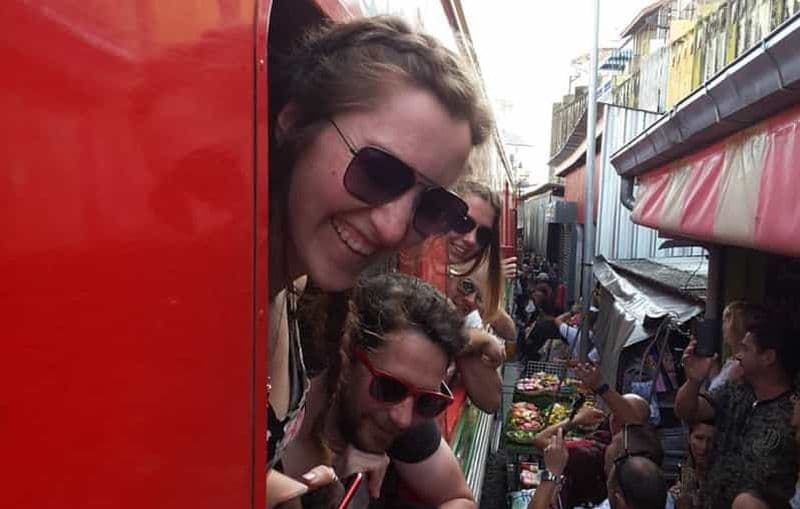 Billet Bangkok : visite du marché ferroviaire de Maeklong et du marché flottant