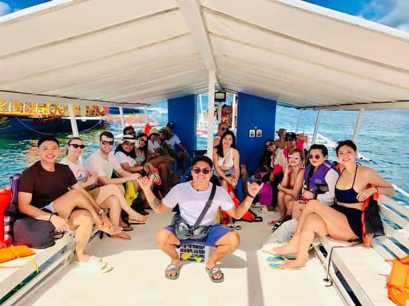 Billet Tour des trois îles : L'île Naked, l'île Daku et l'île Guyman