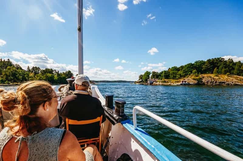 Stockholm : Croisière touristique dans l'archipel de la ville avec guide
