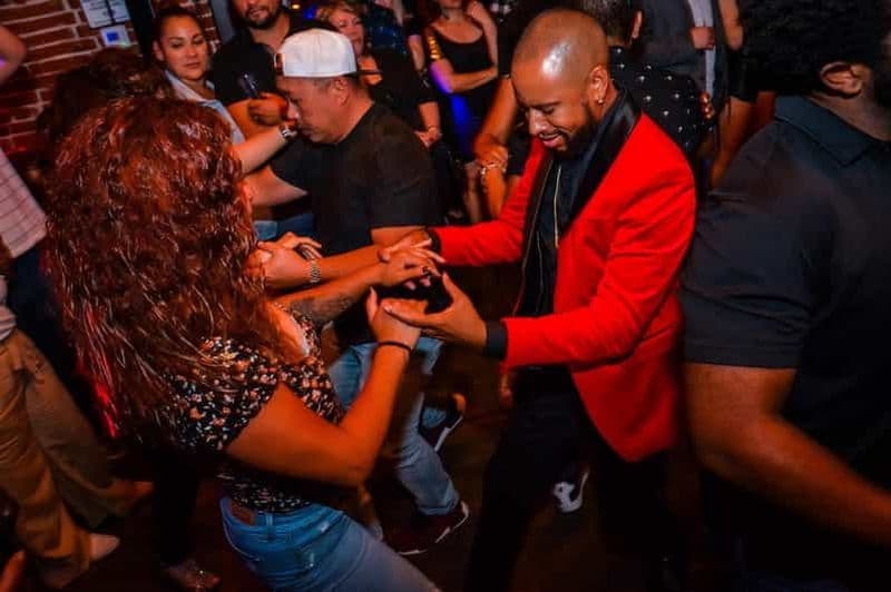 Los Angeles : Expérience de la tournée des clubs de danse latine