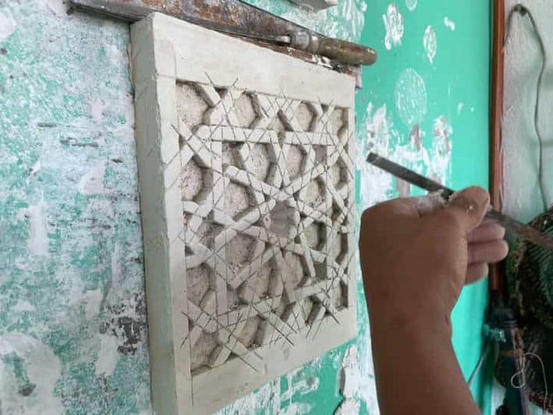 Billet Atelier de sculpture en plâtre marocain
