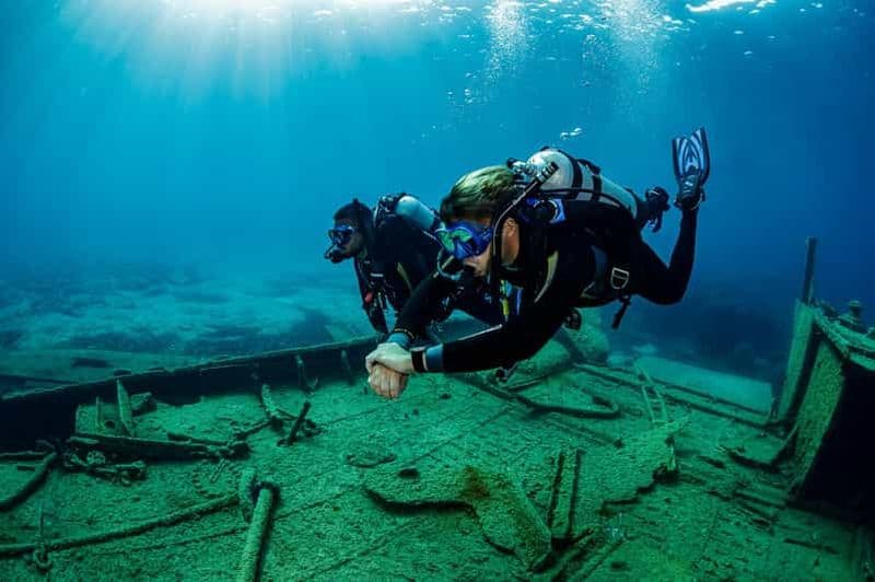 Excursion de plongée d'une demi-journée pour les plongeurs certifiés