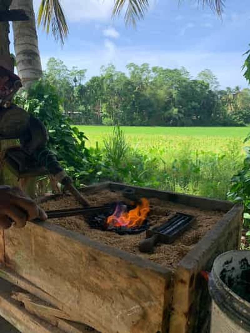 Ahangama : Atelier de fabrication de bijoux traditionnels