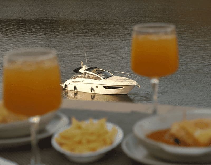 Billet Porto : L'expérience Francesinha avec une excursion en yacht
