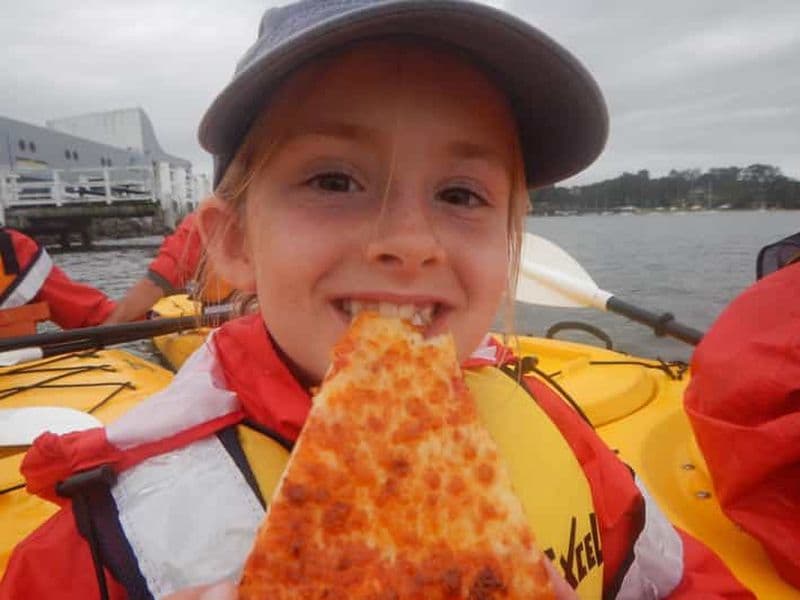 Pizza Paddle - Tour en kayak avec dîner dans la baie de Batemans