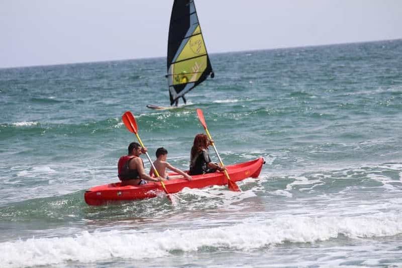 Catane : Kayak ou SUP entre nature sauvage et mer ouverte