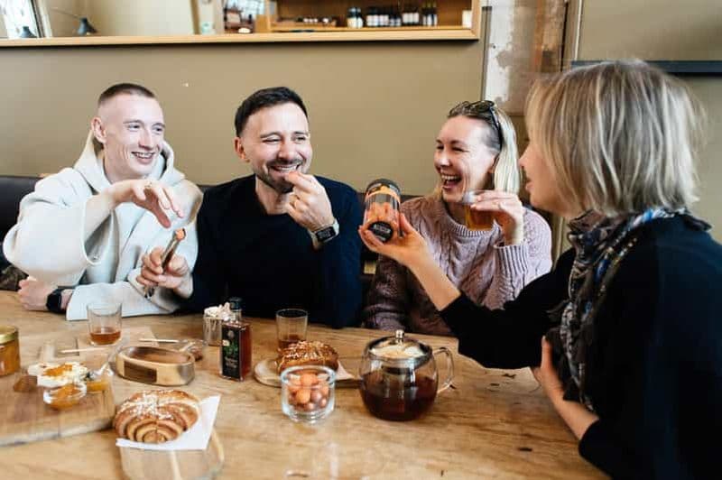 Billet Visite culinaire avec visite d'un bar sur les toits à Helsinki