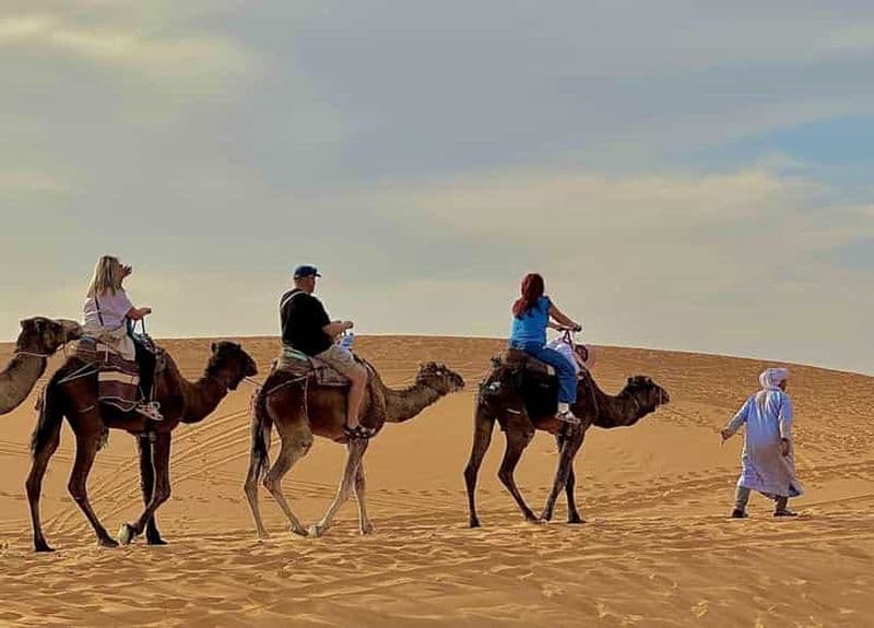 Depuis Marrakech : safari de 3 jours dans le désert jusqu'à Merzouga avec repas